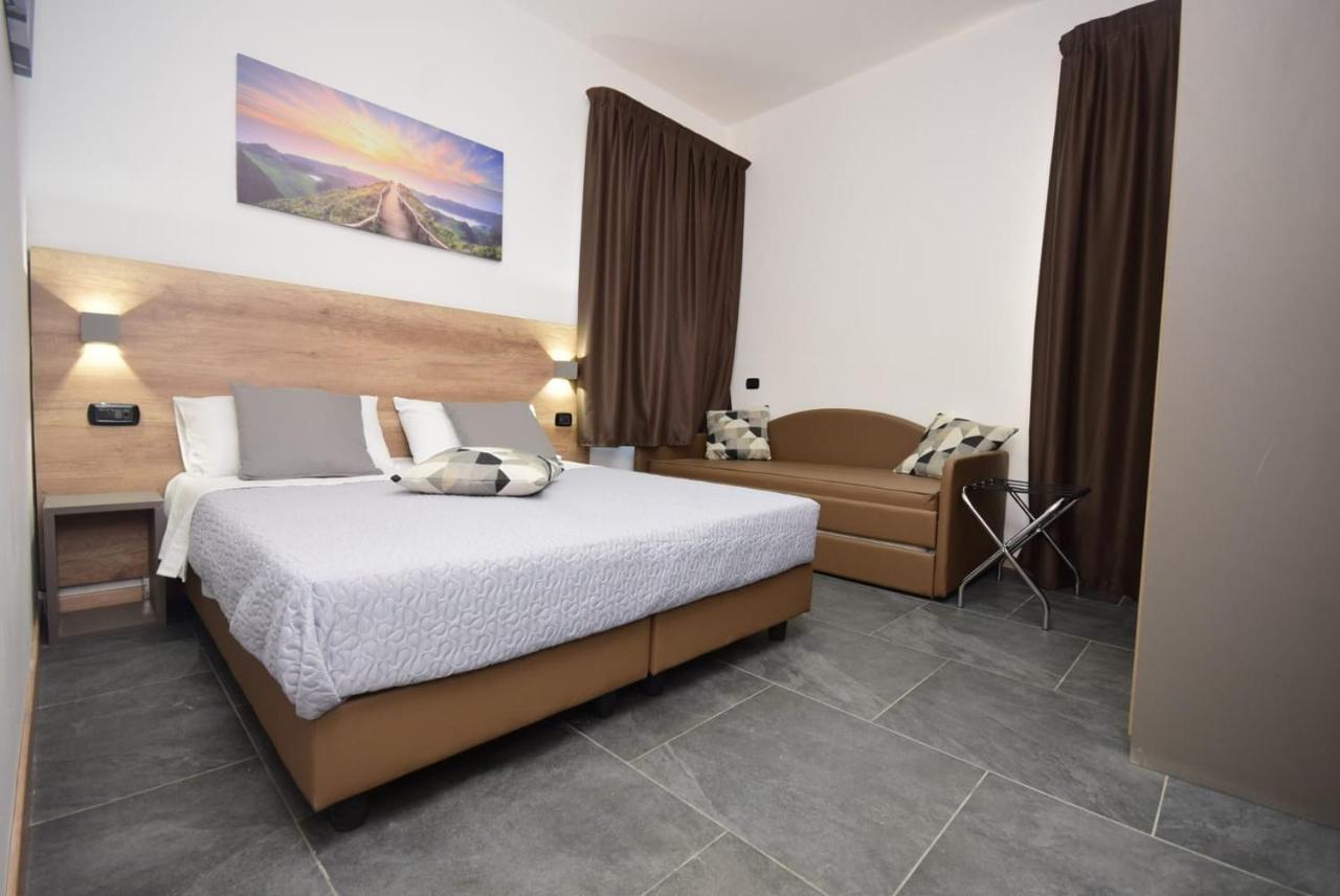 Hotel Crisvan Rimini Luaran gambar