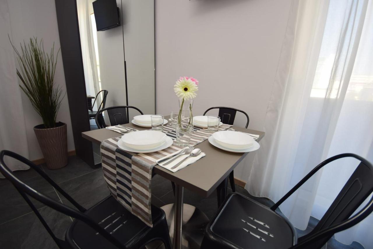 Hotel Crisvan Rimini Luaran gambar