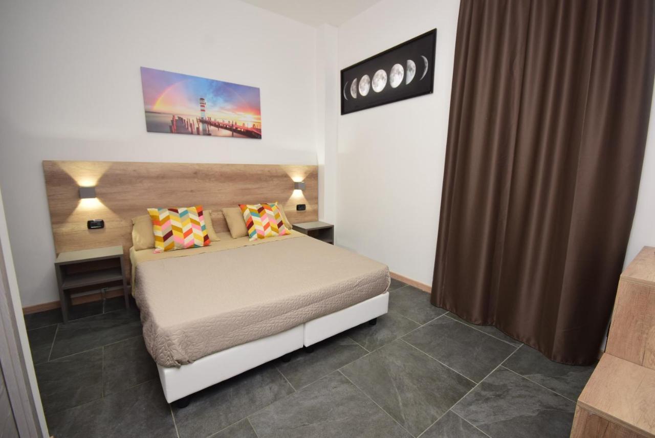 Hotel Crisvan Rimini Luaran gambar