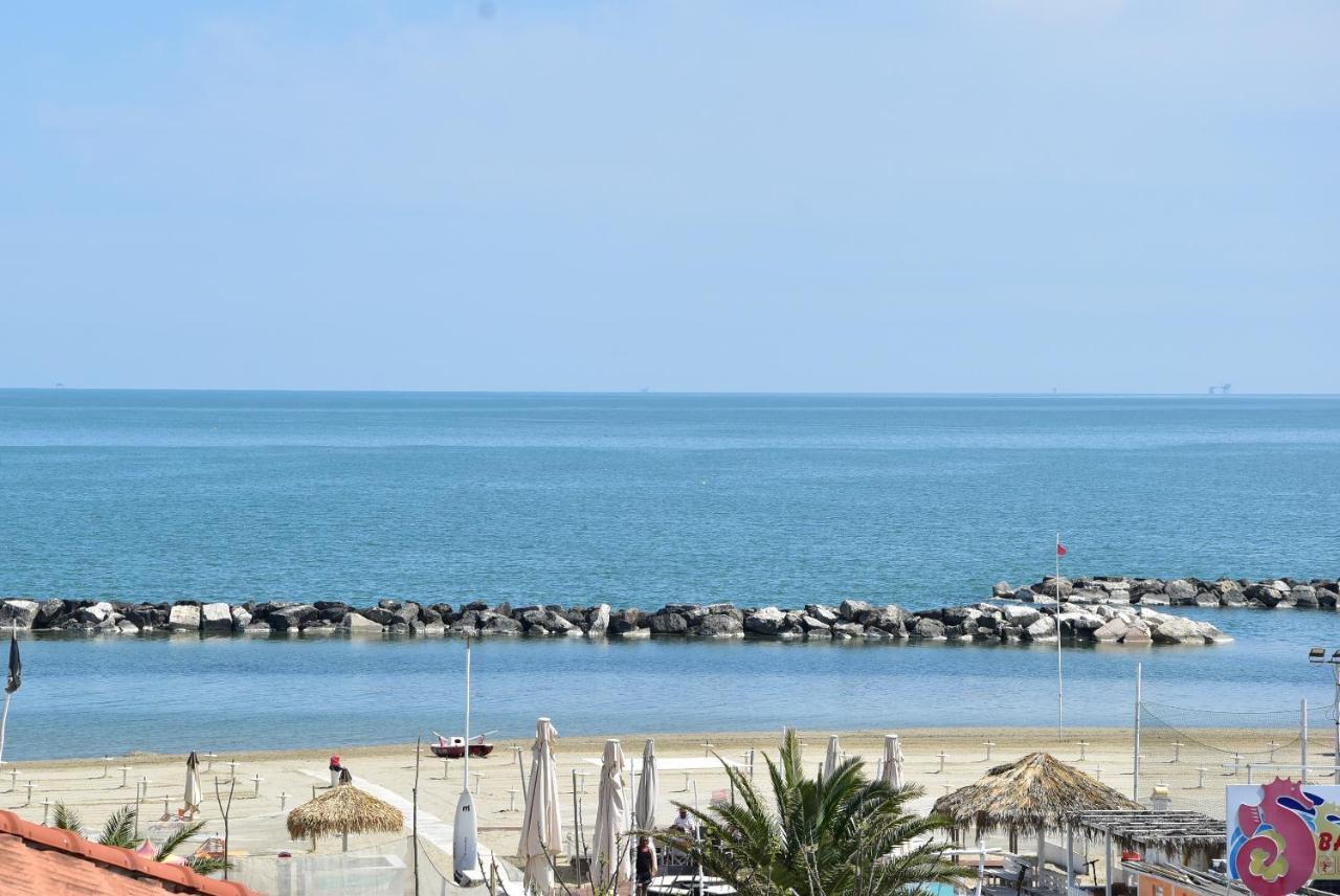 Hotel Crisvan Rimini Luaran gambar