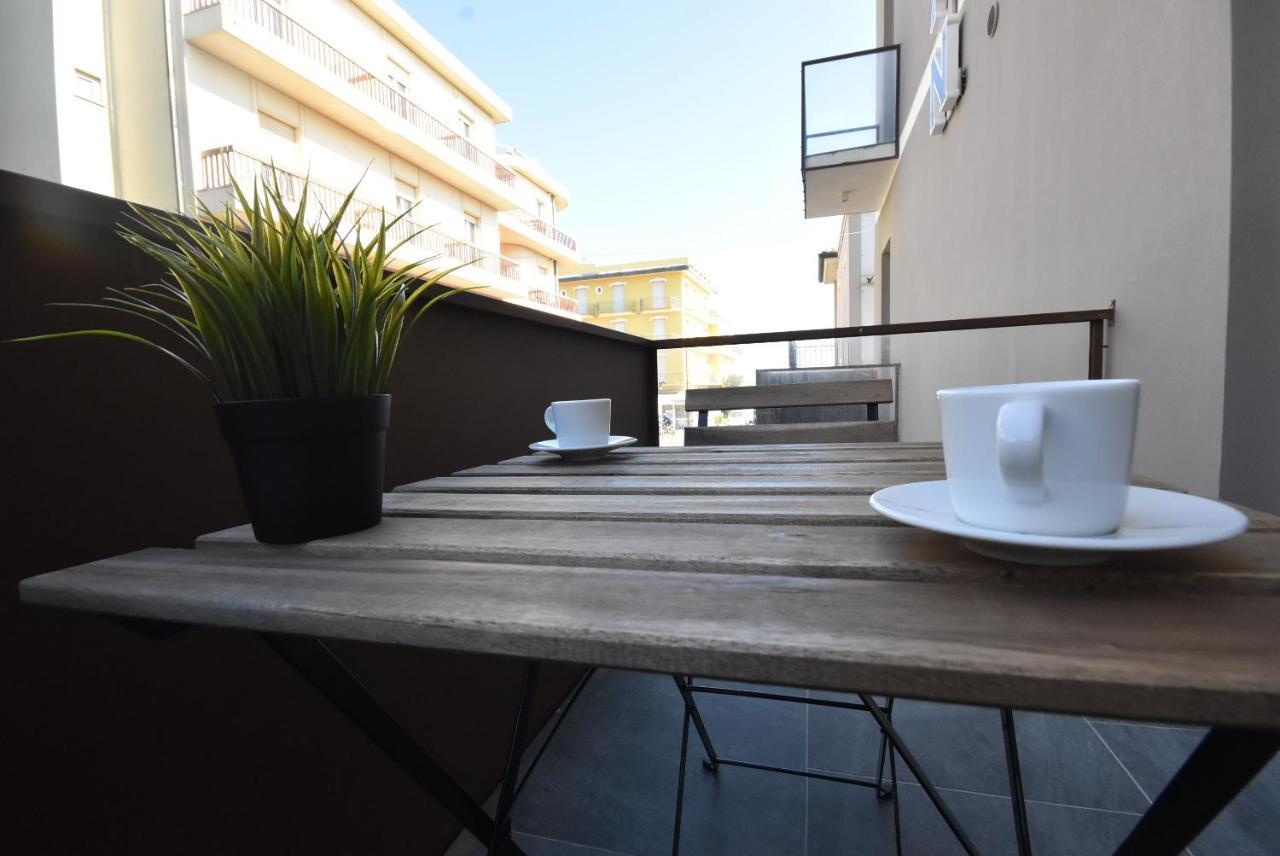 Hotel Crisvan Rimini Luaran gambar