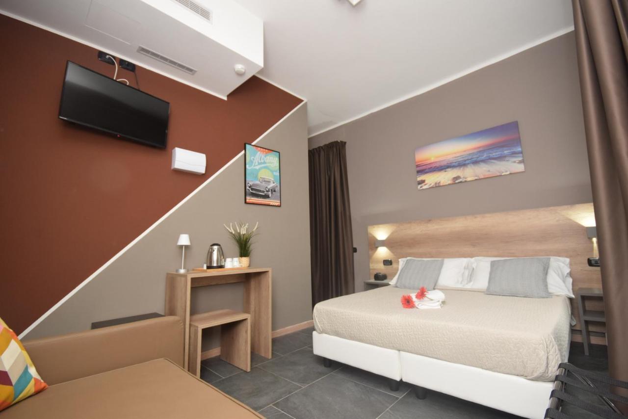 Hotel Crisvan Rimini Luaran gambar