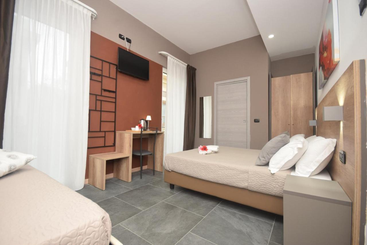 Hotel Crisvan Rimini Luaran gambar