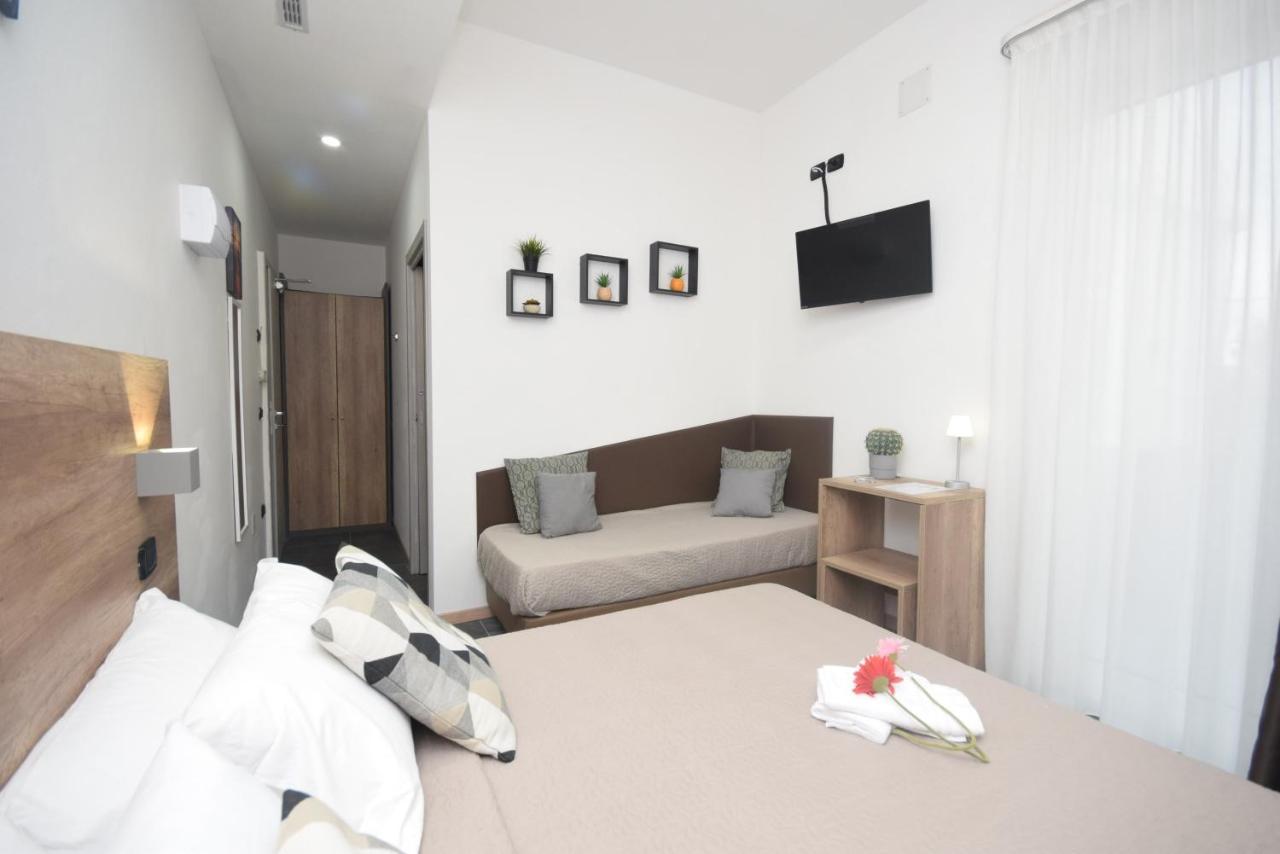 Hotel Crisvan Rimini Luaran gambar