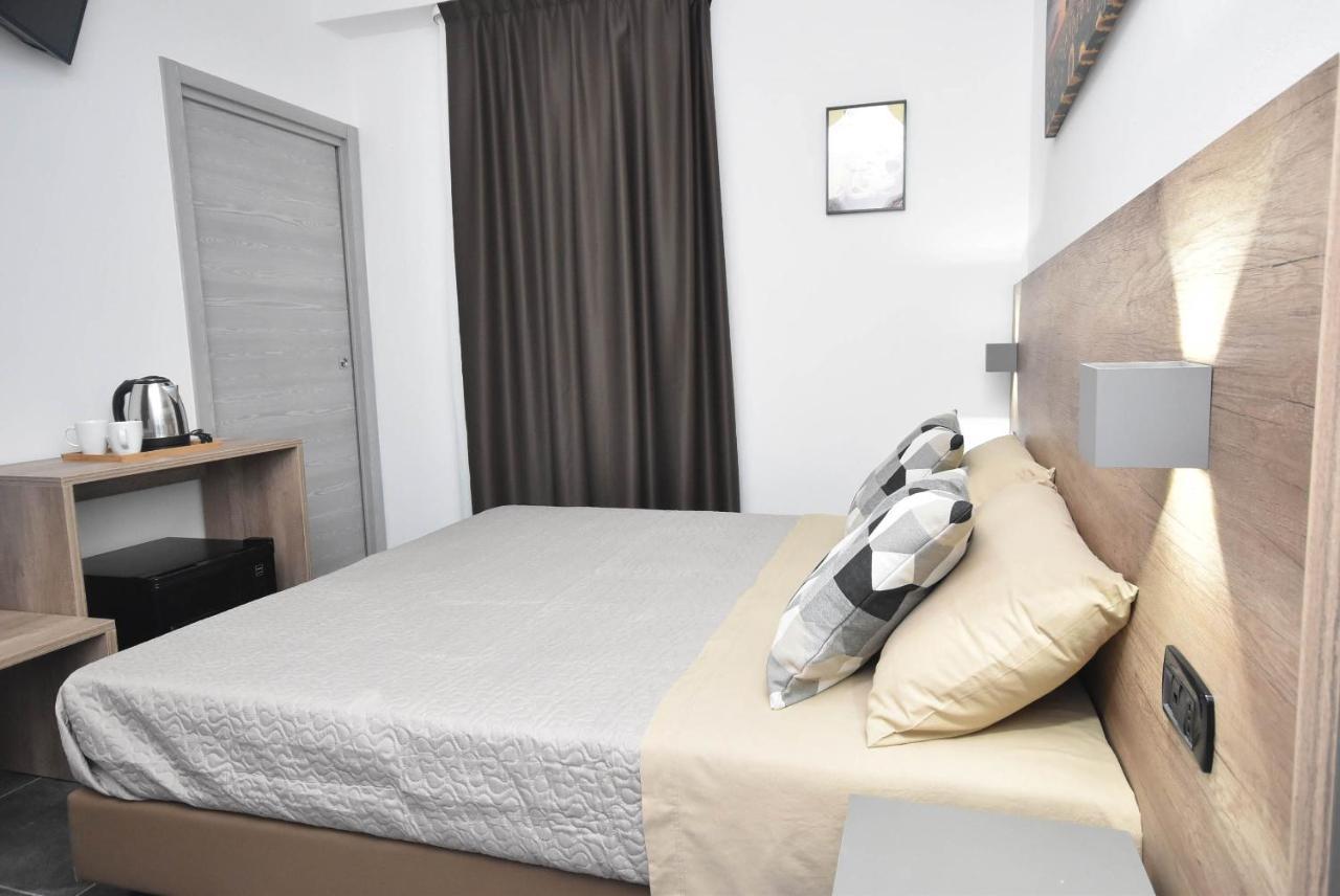 Hotel Crisvan Rimini Luaran gambar